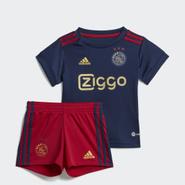 Ajax Amsterdam 22/23 Baby udebanesæt på tilbud til 159,6 kr. hos Adidas