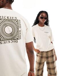 Dickies - Oatfield - Kortærmet T-shirt med print på ryggen i cremehvid på tilbud til 309 kr. hos Asos