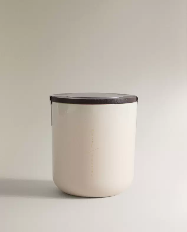 (500 G) WHITE SANTAL DUFTLYS på tilbud til 199 kr. hos Zara Home