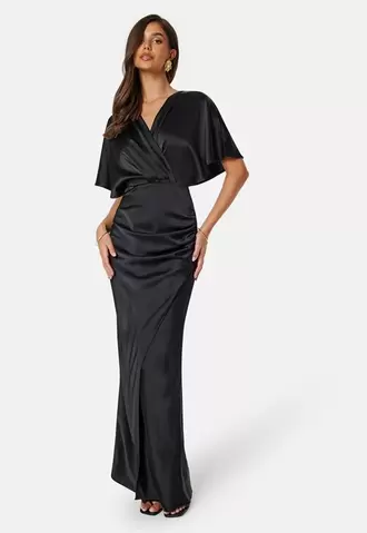 Wrap Satin Gown på tilbud til 1299 kr. hos Bubbleroom