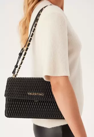 Frequency Re Flap Bag på tilbud til 1559 kr. hos Bubbleroom