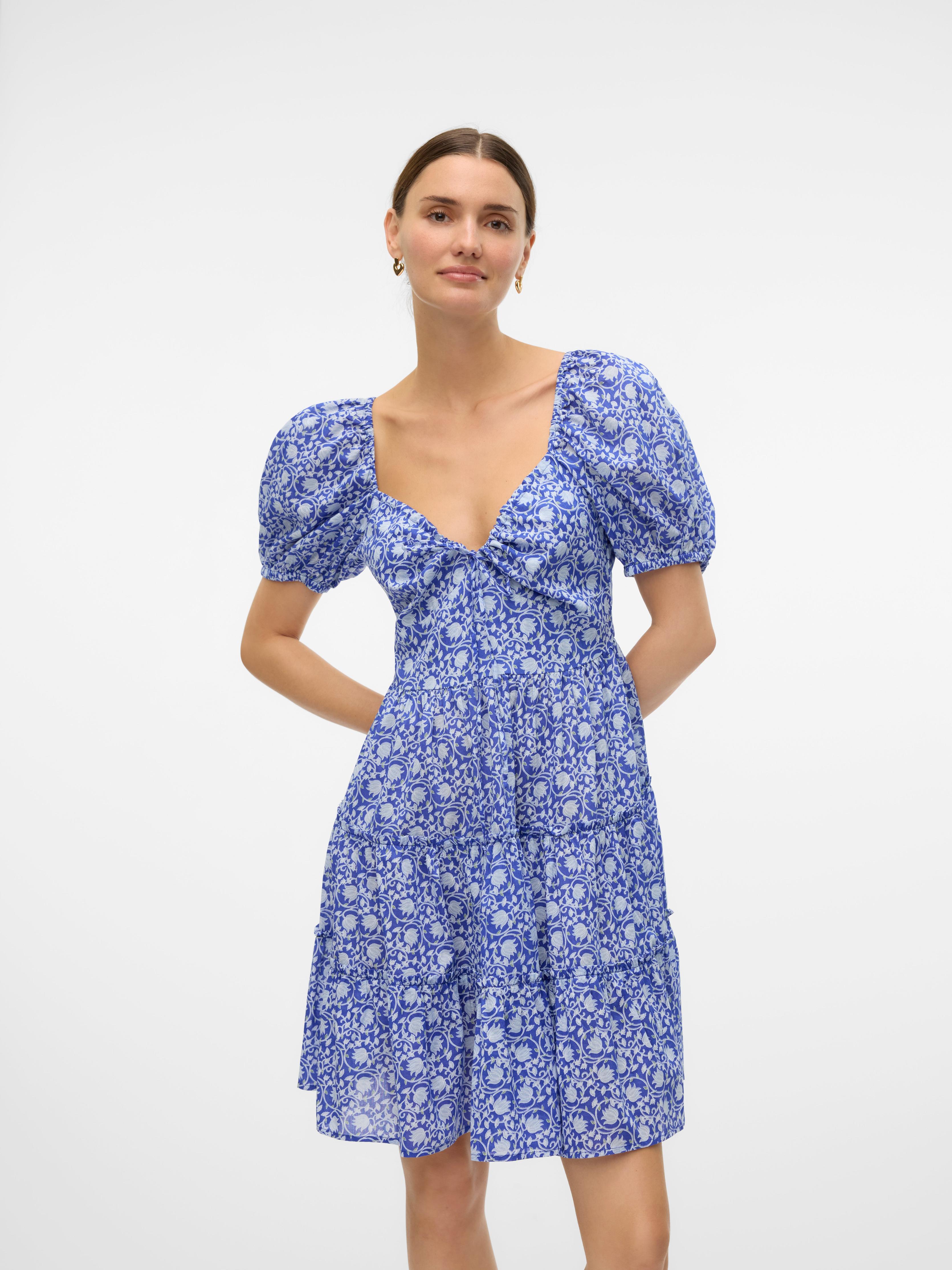 VMLYCA Kort kjole på tilbud til 379,95 kr. hos Vero Moda