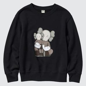 Kids KAWS UT Graphic Sweatshirt på tilbud til 149 kr. hos Uniqlo