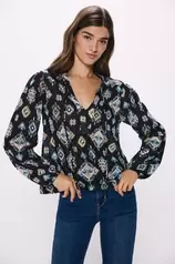 Ethnic print blouse på tilbud til 12,99 kr. hos Springfield