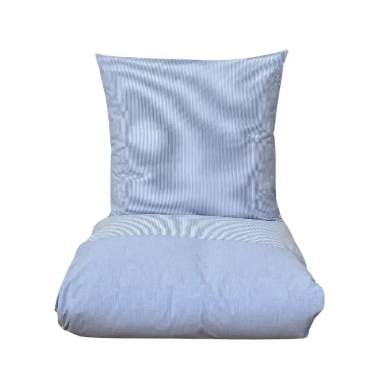 OMHU Mini strib patchwork sengetøj 140x200 cm blå på tilbud til 349,95 kr. hos Sinnerup