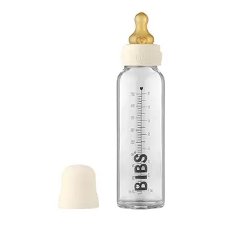 BIBS Baby Glass Bottle Complete Set Latex 225ml Ivory på tilbud til 104,95 kr. hos Helsam