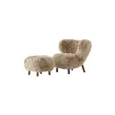 Little Petra VB1 Loungechair and Pouf, Sheepskin Honey/oiled walnut på tilbud til 29995 kr. hos Illums Bolighus