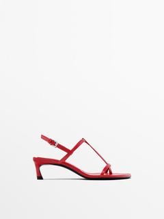 Red heeled sandals - Limited Edition på tilbud til 1399 kr. hos Massimo Dutti