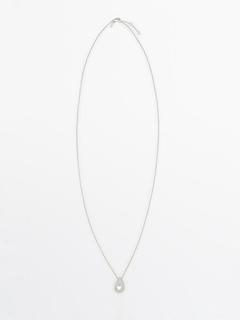 Long chain necklace with drop detail på tilbud til 399 kr. hos Massimo Dutti