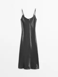 Flowing camisole midi dress på tilbud til 949 kr. hos Massimo Dutti