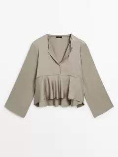 Shirt with peplum detail på tilbud til 599 kr. hos Massimo Dutti