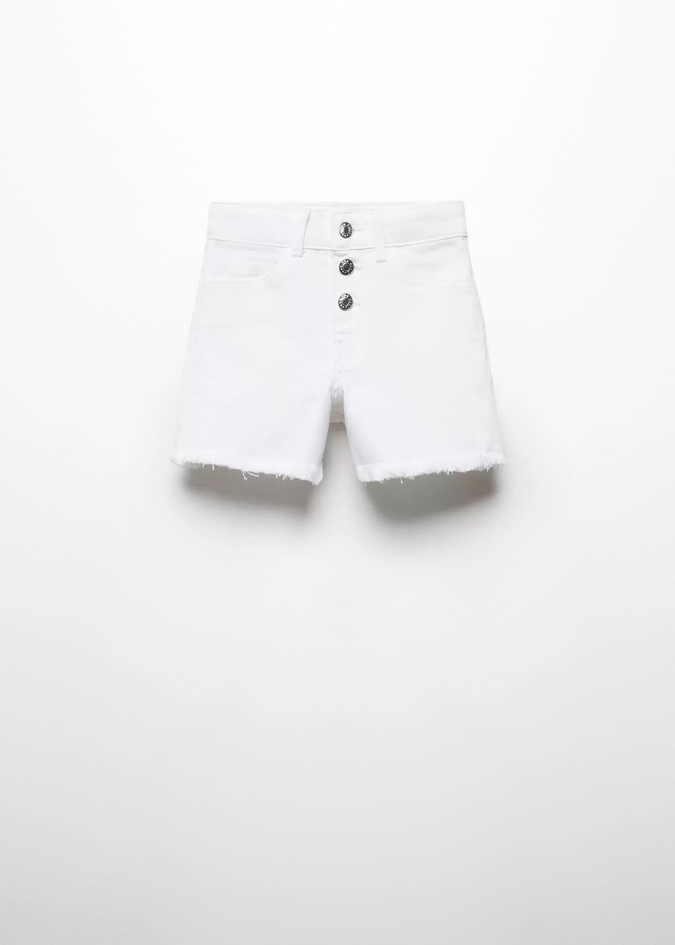 Denim shorts with buttons på tilbud til 159 kr. hos Mango